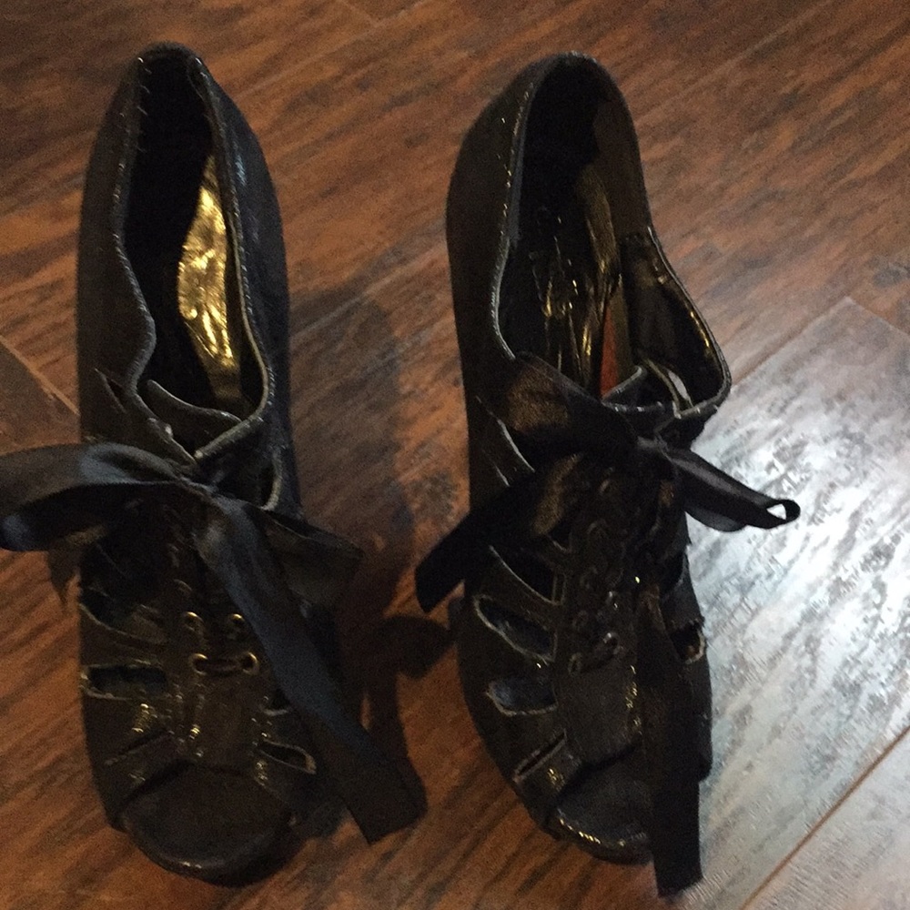 Black heels